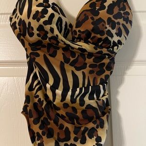 New Animal Print One Piece Miracle Suit Size 8